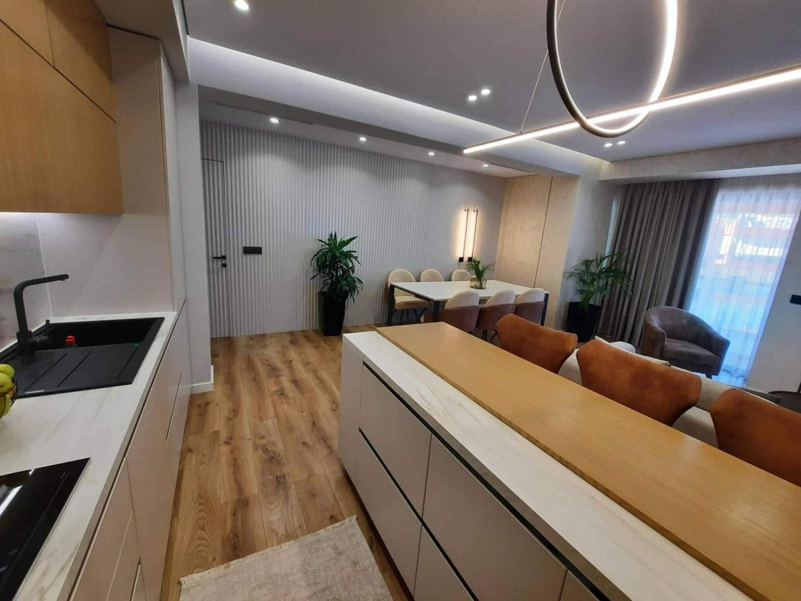 Sunrose Luxury